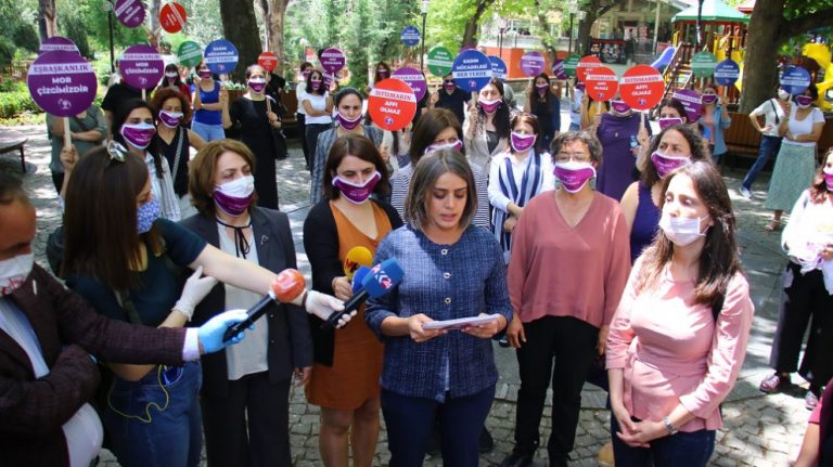 HDP, &rsquo;Kadın Mücadelesi Her Yerde&rsquo; kampanyasını başlattı