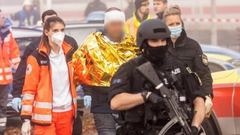 ICE’de bıçaklı saldırı: 3 ağır yaralı