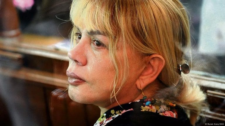 Sezen Aksu&rsquo;dan aklıselime çağrı